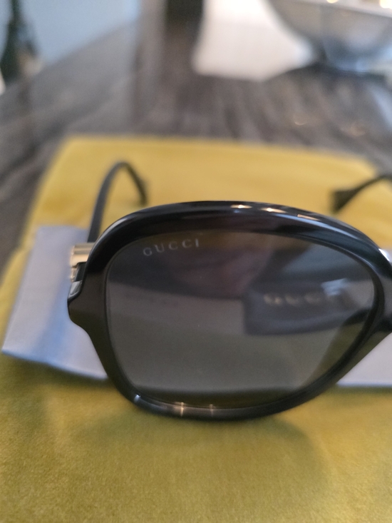 NWT Gucci 1178S Black Round Sunglasses with Gold GG Logo main image 6